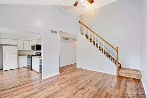 4379 W Hunters, Canton, MI 48188 photo 3