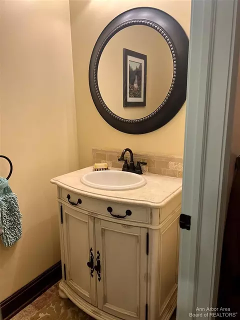 3575 Brighton, Howell, MI 48843 photo 58