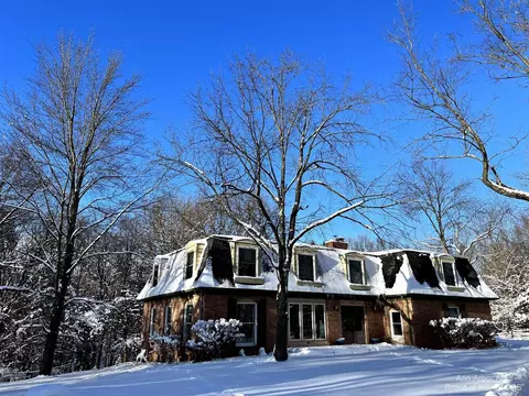 3575 Brighton, Howell, MI 48843 photo 1