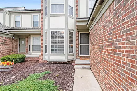 2173 Lone Wolf, Canton, MI 48188 photo 2