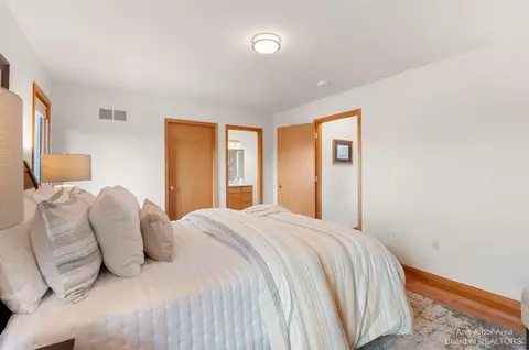 6992 Wellington, Dexter, MI 48130 photo 29