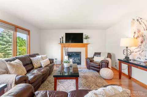 6992 Wellington, Dexter, MI 48130 photo 14