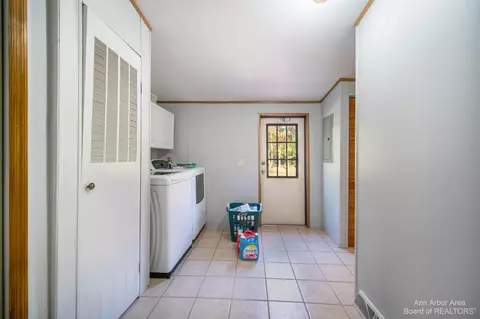 8788 Rexford, Jackson, MI 49201 photo 10