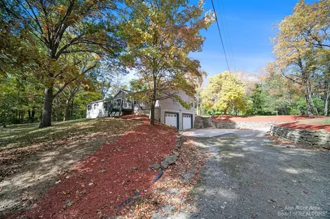 8788 Rexford, Jackson, MI 49201 photo 2