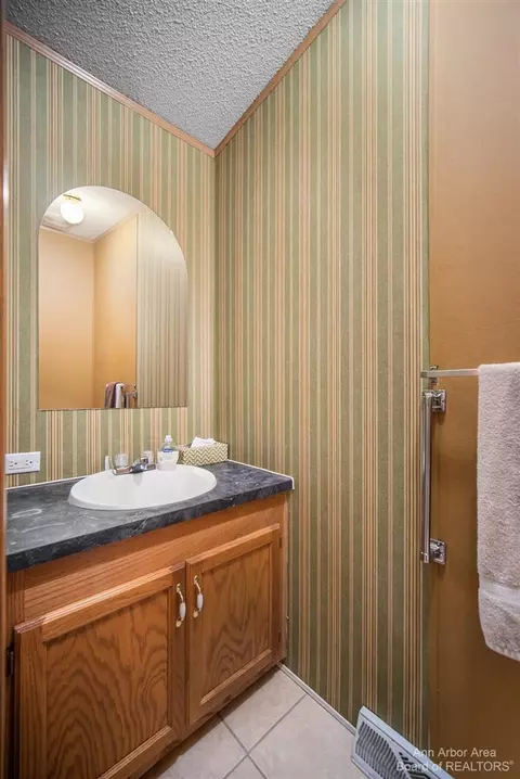 8788 Rexford, Jackson, MI 49201 photo 11