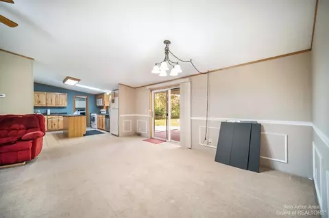 8788 Rexford, Jackson, MI 49201 photo 6
