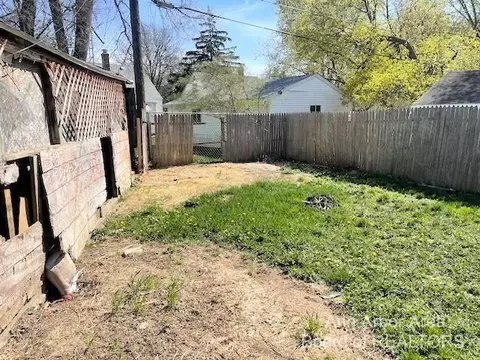 2352 Copeman, Flint, MI 48504 photo 9