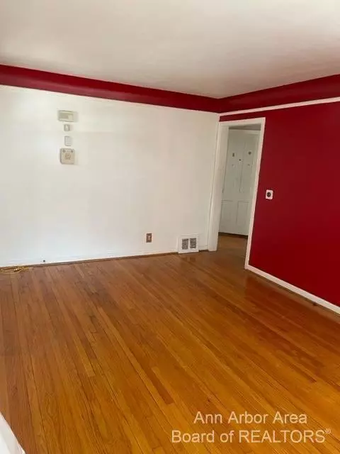 2352 Copeman, Flint, MI 48504 photo 2