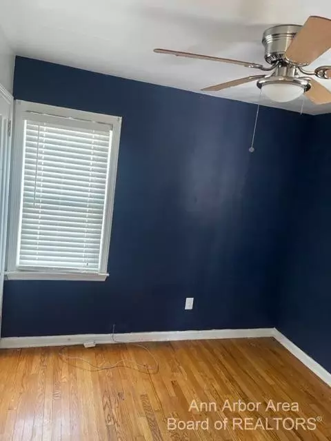 2352 Copeman, Flint, MI 48504 photo 8