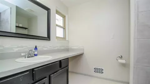 46351 Bartlett, Canton, MI 48187 photo 26
