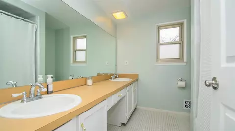 46351 Bartlett, Canton, MI 48187 photo 30