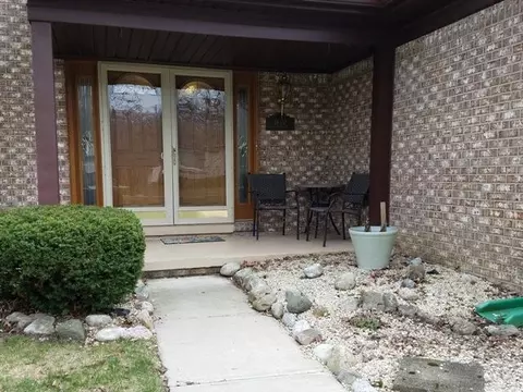 46351 Bartlett, Canton, MI 48187 photo 2