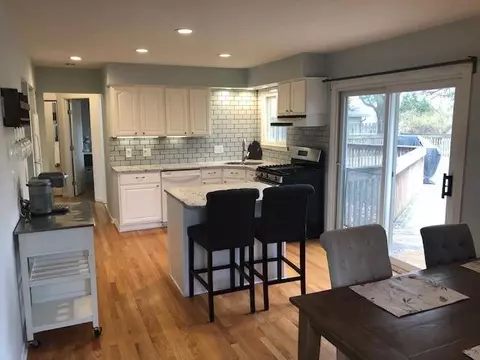177 Tower, Saline, MI 48176 photo 2