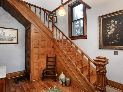 96 E Columbia, Belleville, MI 48111 photo 6