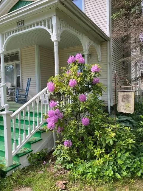 96 E Columbia, Belleville, MI 48111 photo 5