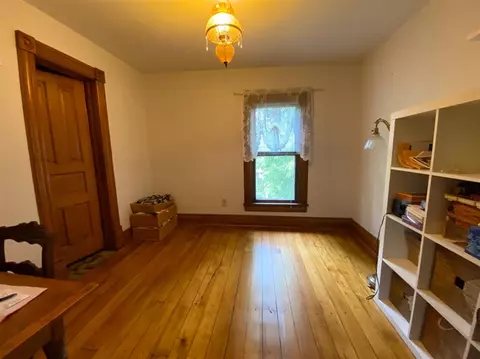 96 E Columbia, Belleville, MI 48111 photo 28