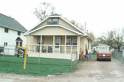2102 Nerredia, Flint, MI 48532 photo 1