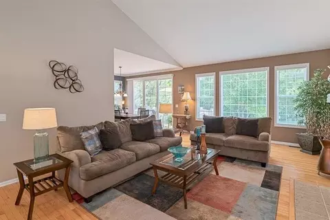 8252 New Hvn, Canton, MI 48187 photo 10