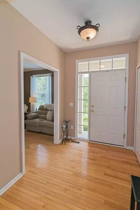 8252 New Hvn, Canton, MI 48187 photo 8