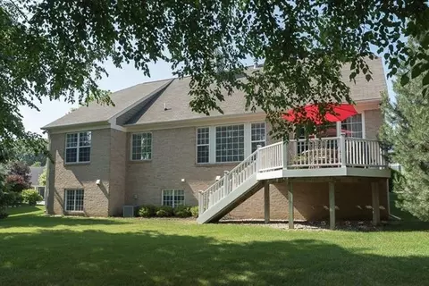 8252 New Hvn, Canton, MI 48187 photo 3