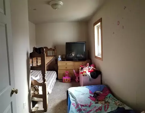 108 Burton, Clinton, MI 49236 photo 12