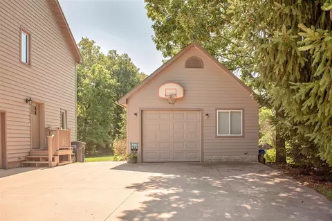 13633 Orchard, Gregory, MI 48137 photo 4