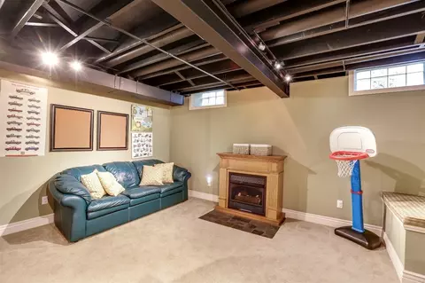 6908 Kings Ml, Canton, MI 48187 photo 33