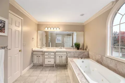 6908 Kings Ml, Canton, MI 48187 photo 25