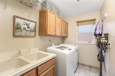 6908 Kings Ml, Canton, MI 48187 photo 21