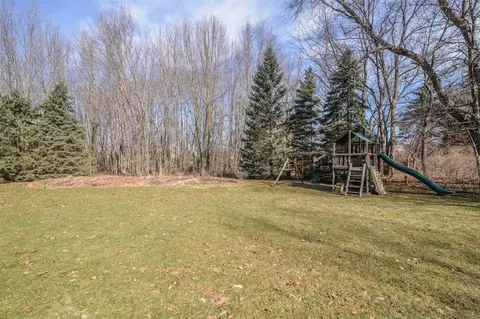 8455 S Ridge Dr, Howell, MI 48843 photo 59