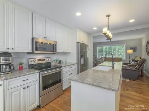 9680 Woodbend, Saline, MI 48176 photo 55