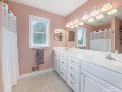 9680 Woodbend, Saline, MI 48176 photo 26