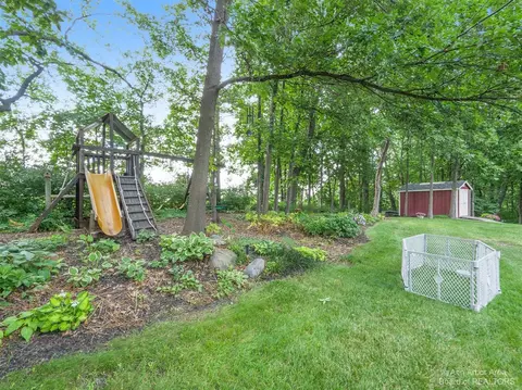 9680 Woodbend, Saline, MI 48176 photo 20