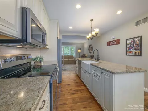 9680 Woodbend, Saline, MI 48176 photo 57