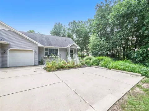 9680 Woodbend, Saline, MI 48176 photo 8