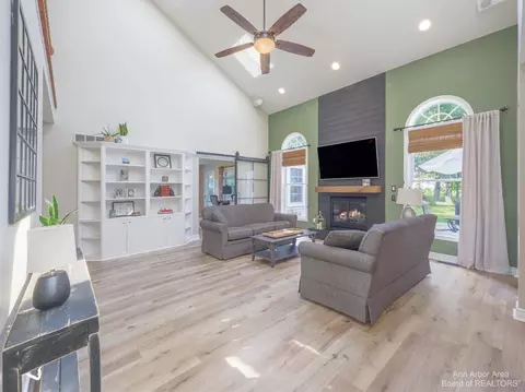 9680 Woodbend, Saline, MI 48176 photo 29