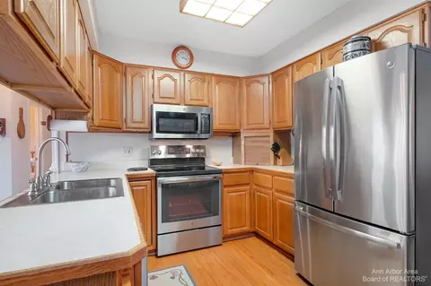 2176 Mccormick, Saline, MI 48176 photo 18