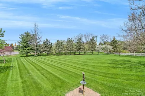 2176 Mccormick, Saline, MI 48176 photo 33