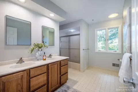 765 Sciomeadow, Ann Arbor, MI 48103 photo 38