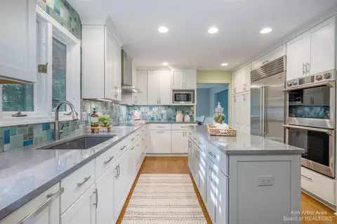 765 Sciomeadow, Ann Arbor, MI 48103 photo 16