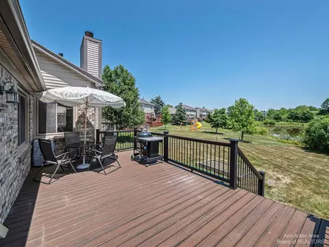 1346 N Hidden Crk, Saline, MI 48176 photo 14