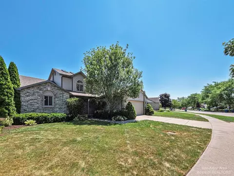 1346 N Hidden Crk, Saline, MI 48176 photo 44