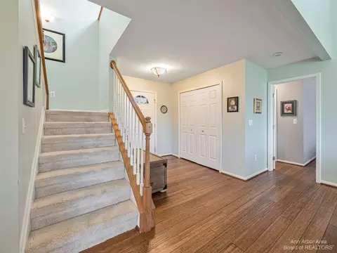 1346 N Hidden Crk, Saline, MI 48176 photo 23