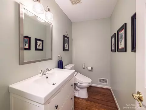 1346 N Hidden Crk, Saline, MI 48176 photo 22