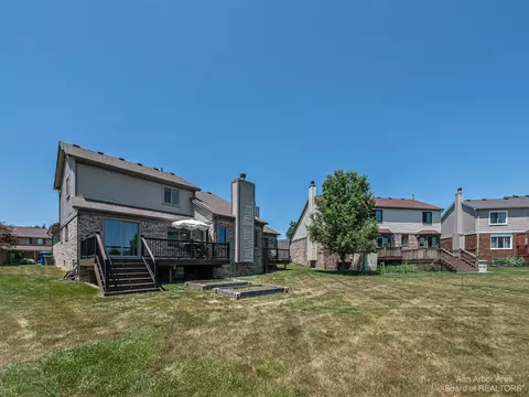 1346 N Hidden Crk, Saline, MI 48176 photo 39