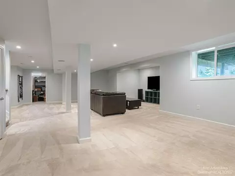 1346 N Hidden Crk, Saline, MI 48176 photo 35
