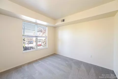 2205 S Huron #4, Ann Arbor, MI 48104 photo 17