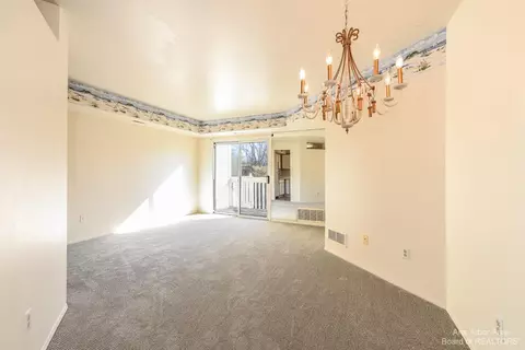 2205 S Huron #4, Ann Arbor, MI 48104 photo 7