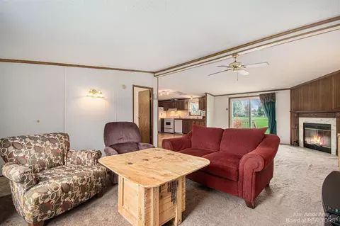 18230 Berkshire, Gregory, MI 48137 photo 5