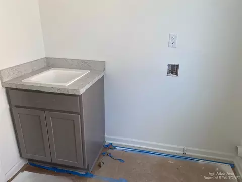 5608 Pointe Peele #12, Update, MI 48189 photo 11